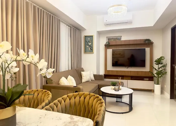 Apartment Modern 1 Bedroom Spacious With Venice Grand Canal View Manila