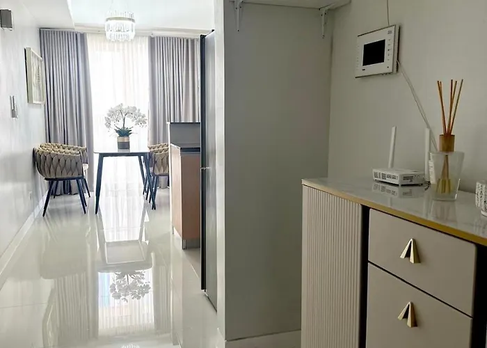 Modern 1 Bedroom Spacious With Venice Grand Canal View Apartment *